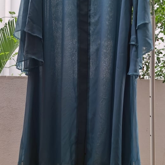 ABAYA CLEARANCE SALE!! (HAND STITCHED  FABRIC) - Picture 6 of 10